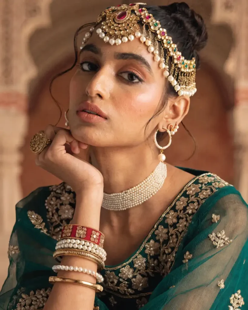 rajasthani gold maang tikka